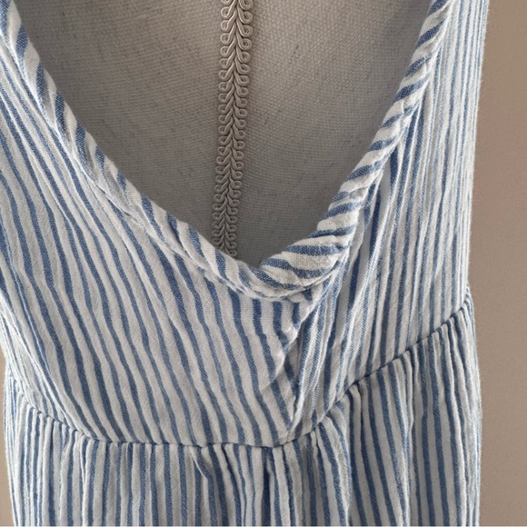 Quince 100% Organic Cotton Gauze Tiered Maxi
Dress Blue White Seersucker Size S - Picture 7 of 7
